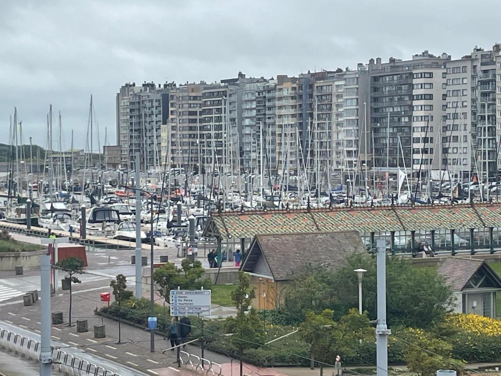 Appartement Axelle Blankenberge Esterno foto
